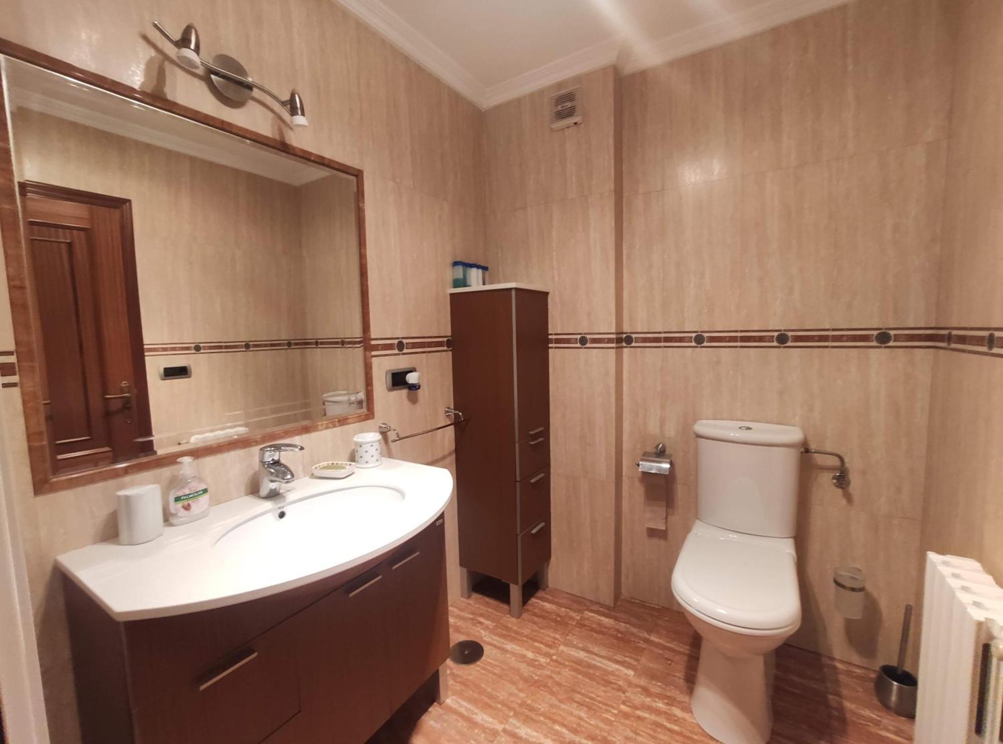 Pensjonat Casa-Nova Centro Sarria Zewnętrze zdjęcie